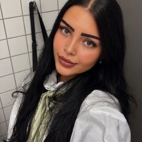 Christina, Barnevakt i Straume