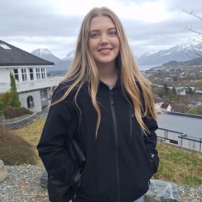 Matilde Hermine, Babysitter in Ålesund