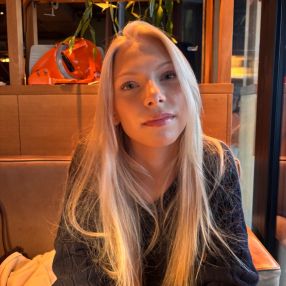 Henny, Babysitter in Trondheim