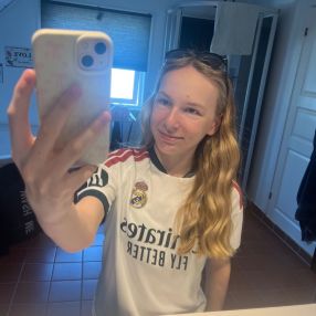 Mariel, Barnevakt i Hommersåk