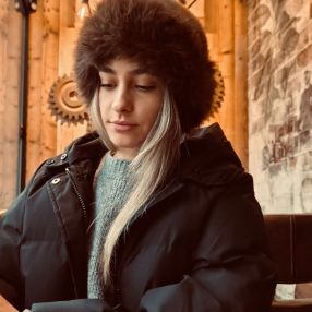 Klevisa, Babysitter in Dal