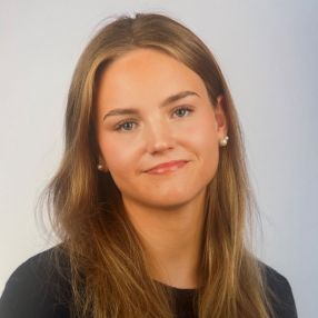 Maya, Babysitter in Stavanger