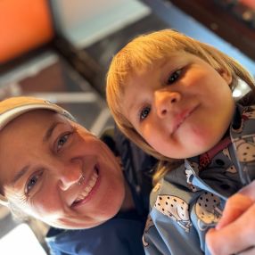 Izabella, Familie i Oslo
