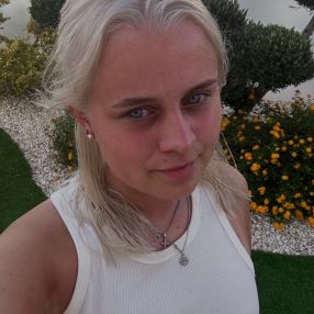 Andrea Louise, Barnevakt i Kleppe