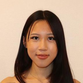Thi Eva, Babysitter in Heggedal