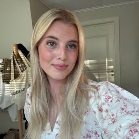 Idun Ravn, Barnevakt i Bergen