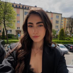 Elżbieta, Opieka nad dziećmi, Myślenice