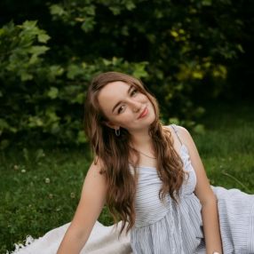 Yulia, Opieka nad dziećmi, Warszawa