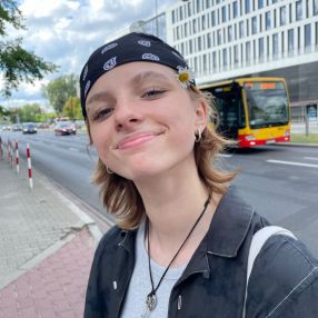 Nina, Babysitter in Warszawa