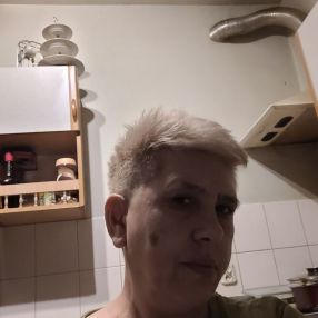 Lena, Babysitter in Piaseczno