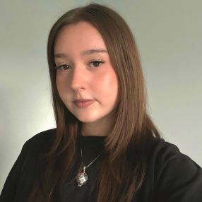 Amelia, Opieka nad dziećmi, Poznań