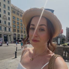Magdalena, Opieka nad dziećmi, Warszawa