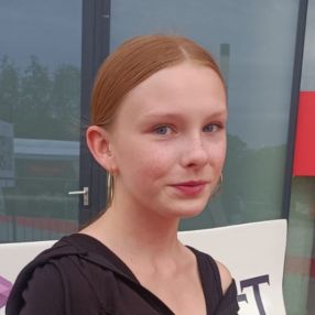 Julia, Opieka nad dziećmi, Piastów