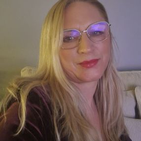 Iwona, Opieka nad dziećmi, Elbląg