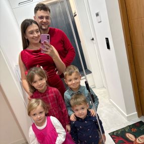 Agata, Rodzina, Radom