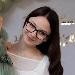 Rianna, Opieka nad dziećmi, Września