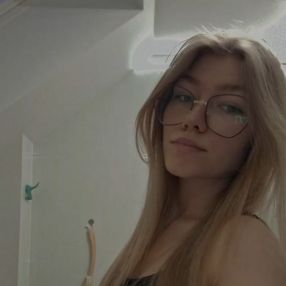 Oliwia, Babysitter in Gdów