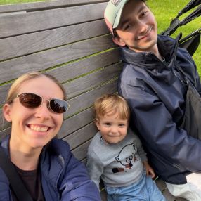 Viktoryia, Family in Warszawa