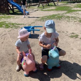 Iwona, Rodzina, Knurów