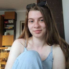 Magdalena, Opieka nad dziećmi, Łódź