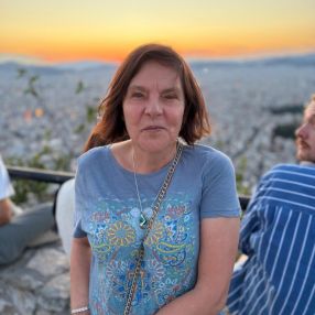 Alina, Opieka nad dziećmi, Brzeg