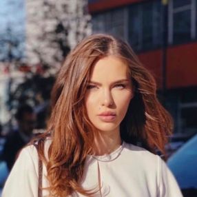 Anna, Opieka nad dziećmi, Warszawa