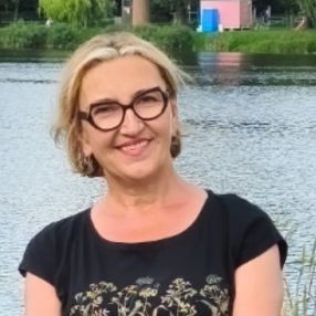Elżbieta, Opieka nad dziećmi, Gniezno