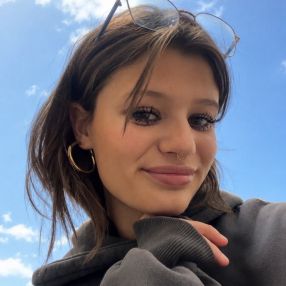 Julia, Opieka nad dziećmi, Mikołów