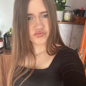 Amelia, Opieka nad dziećmi, Konin
