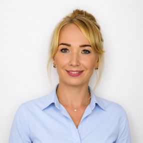 Elena, Opieka nad dziećmi, Warszawa