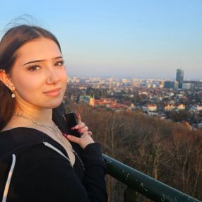Wiktoria, Opieka nad dziećmi, Sulechów
