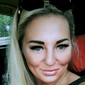 Joanna, Opieka nad dziećmi, Chorzów