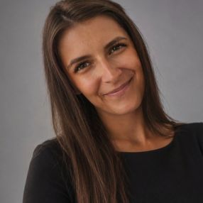 Weronika, Opieka nad dziećmi, Łódź