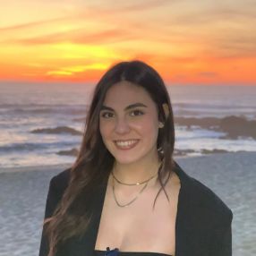 Cláudia, Babysitter em Lagoa