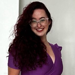Alayde, Babysitter em Porto