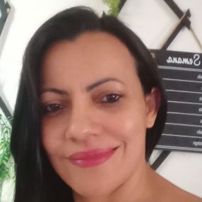 Yani, Babysitter em Marinha Grande