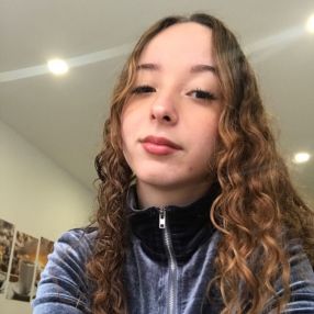 Lais Mendes, Babysitter em Moita
