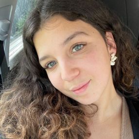 Salomé, Babysitter em Alcabideche