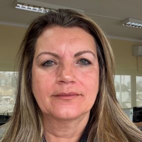 Agnalzita, Babysitter em Soure