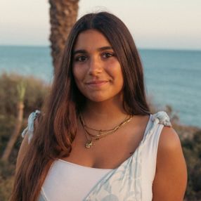 Alice, Babysitter em Estoril