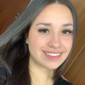 Isabely, Babysitter em Figueira da Foz