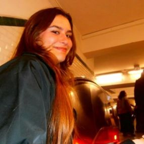 Mariana, Babysitter em Albufeira