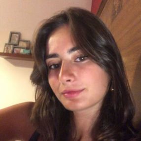 Leonor, Babysitter em Lourinhã