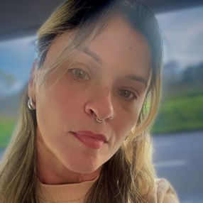 Eliana, Babysitter em Espinho