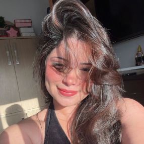 Karine gabriely, Babysitter em Faro