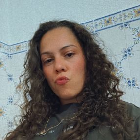 Sofia, Babysitter em Lisboa