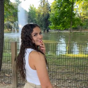 Bruna, Babysitter em Vila do Conde