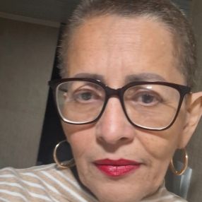 Cláudia, Babysitter em Albufeira