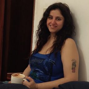 Aditi, Babysitter in Setúbal