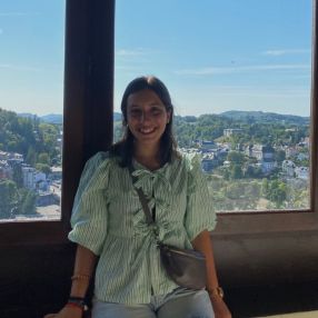 Maria, Babysitter em Ericeira